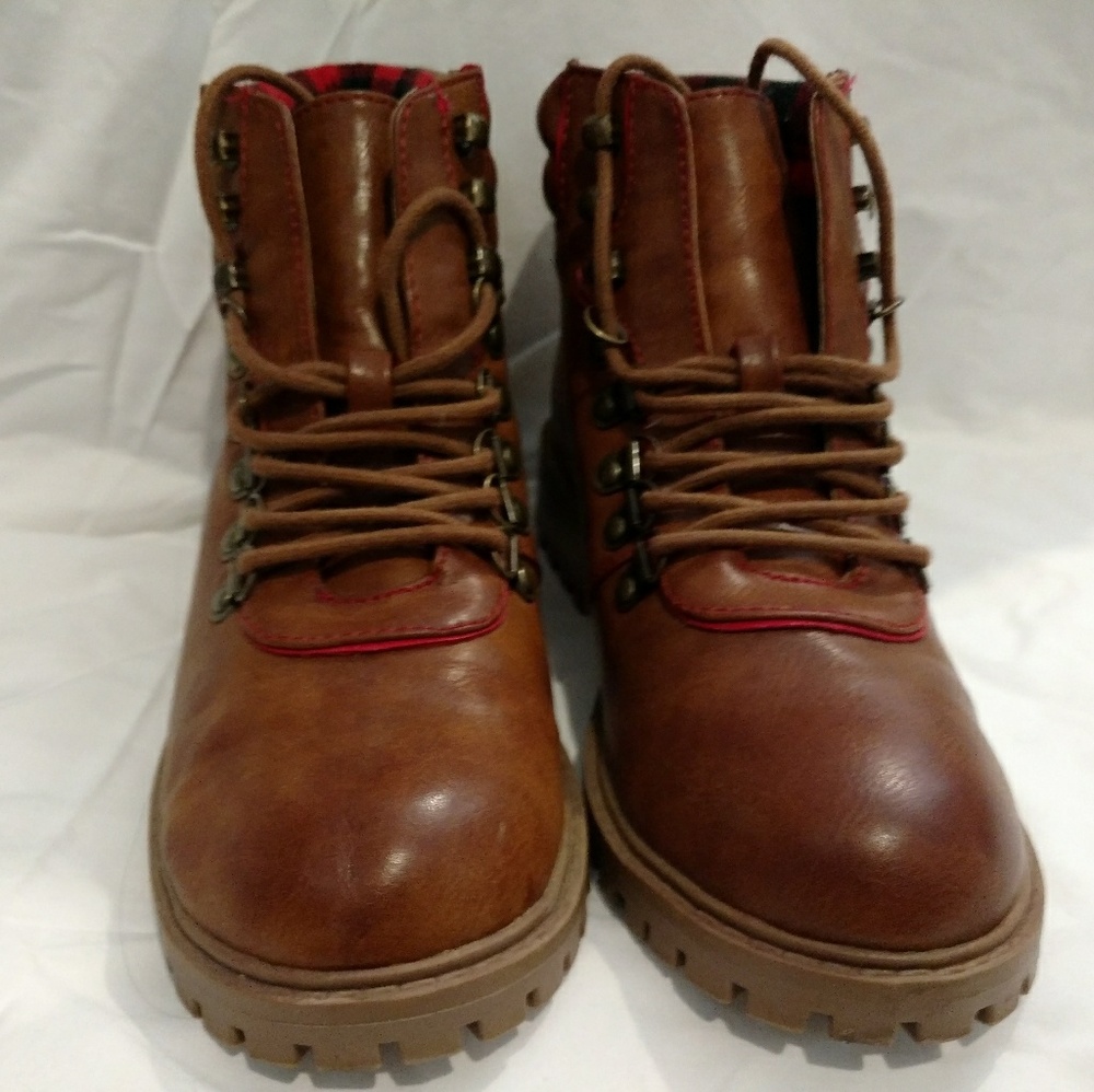 Lace up ankle boots